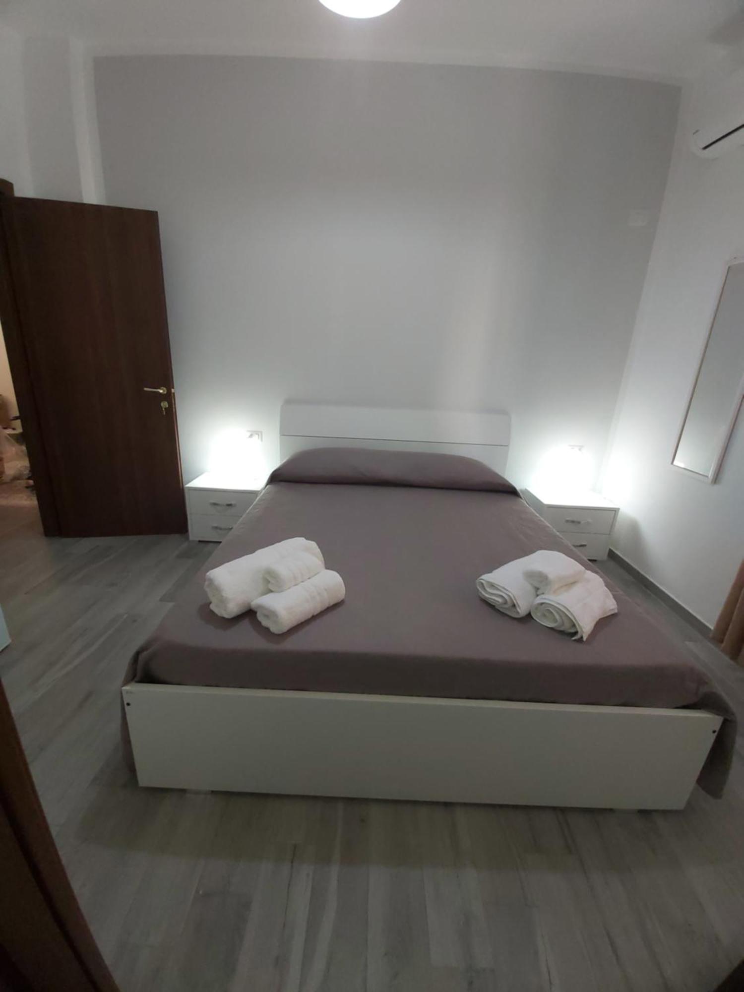 B&B Raffaela Marina di Camerota Eksteriør bilde